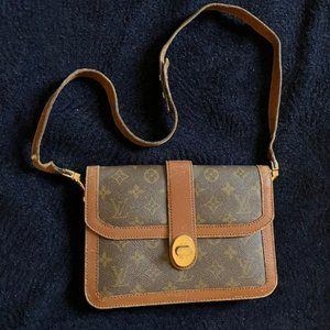 Louis Vuitton women's hand bag